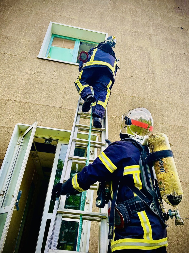 2.3 Les échelles à main